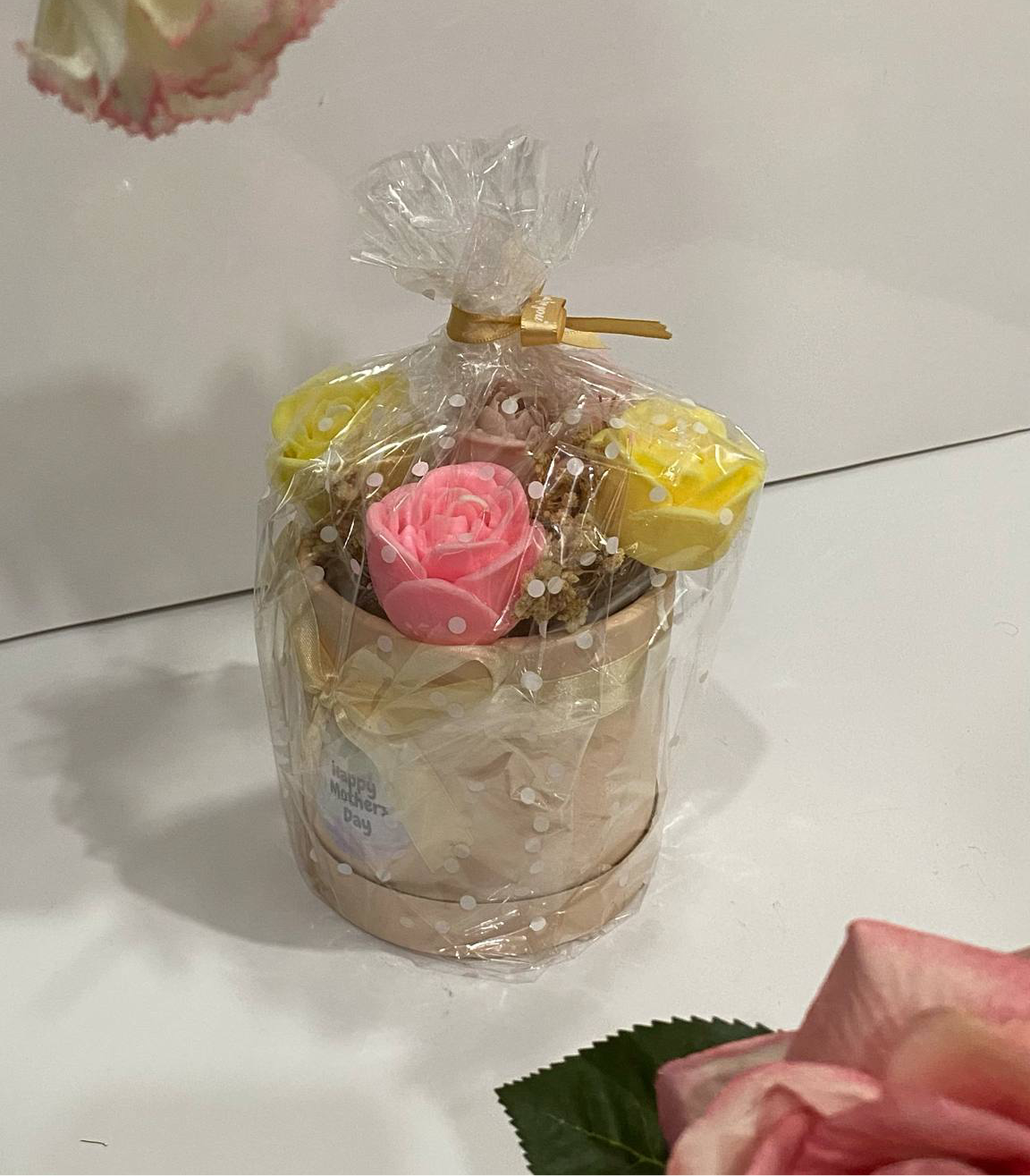 Personalized Rose Bouquet - Medium - Scented Candle